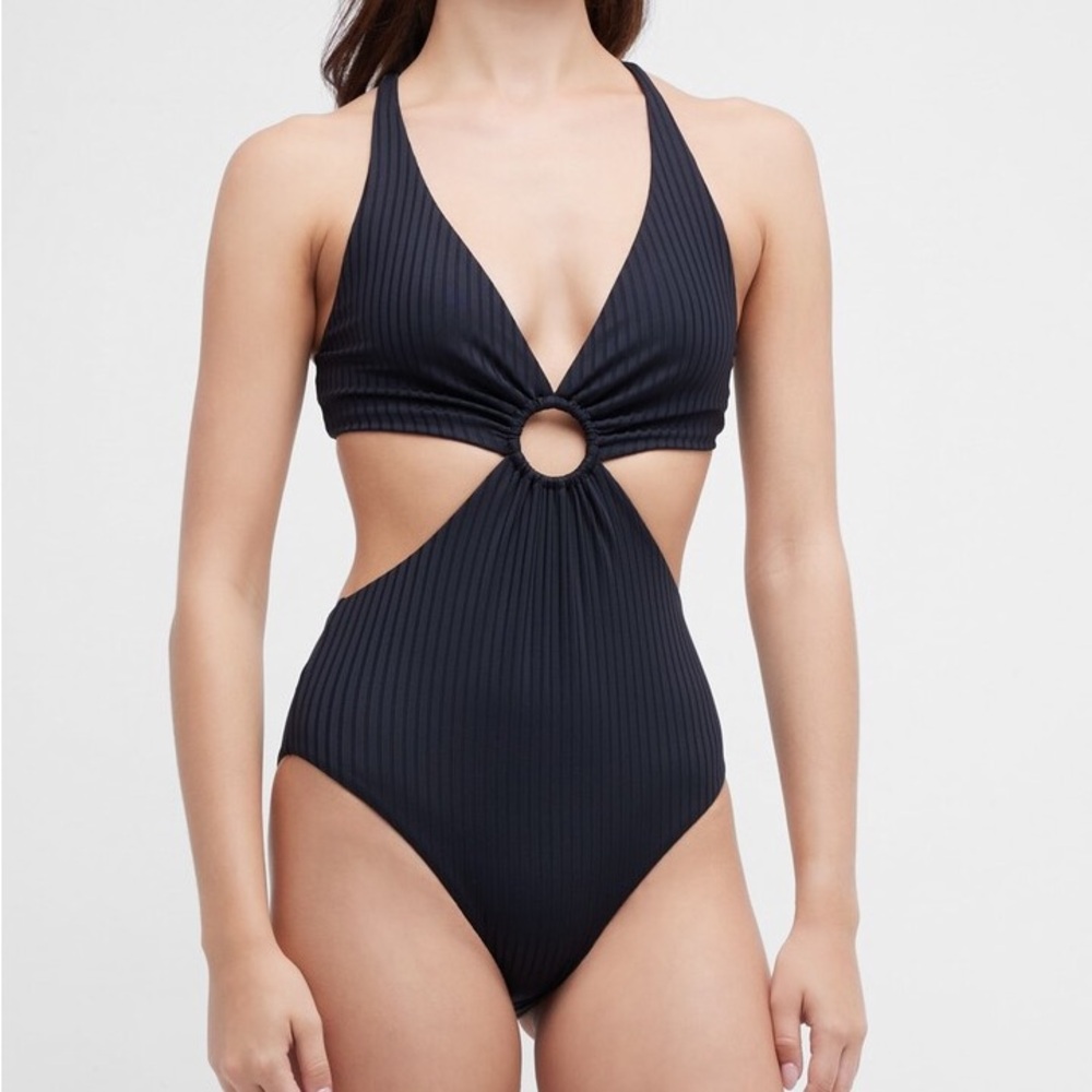 Marisol One Piece (White)